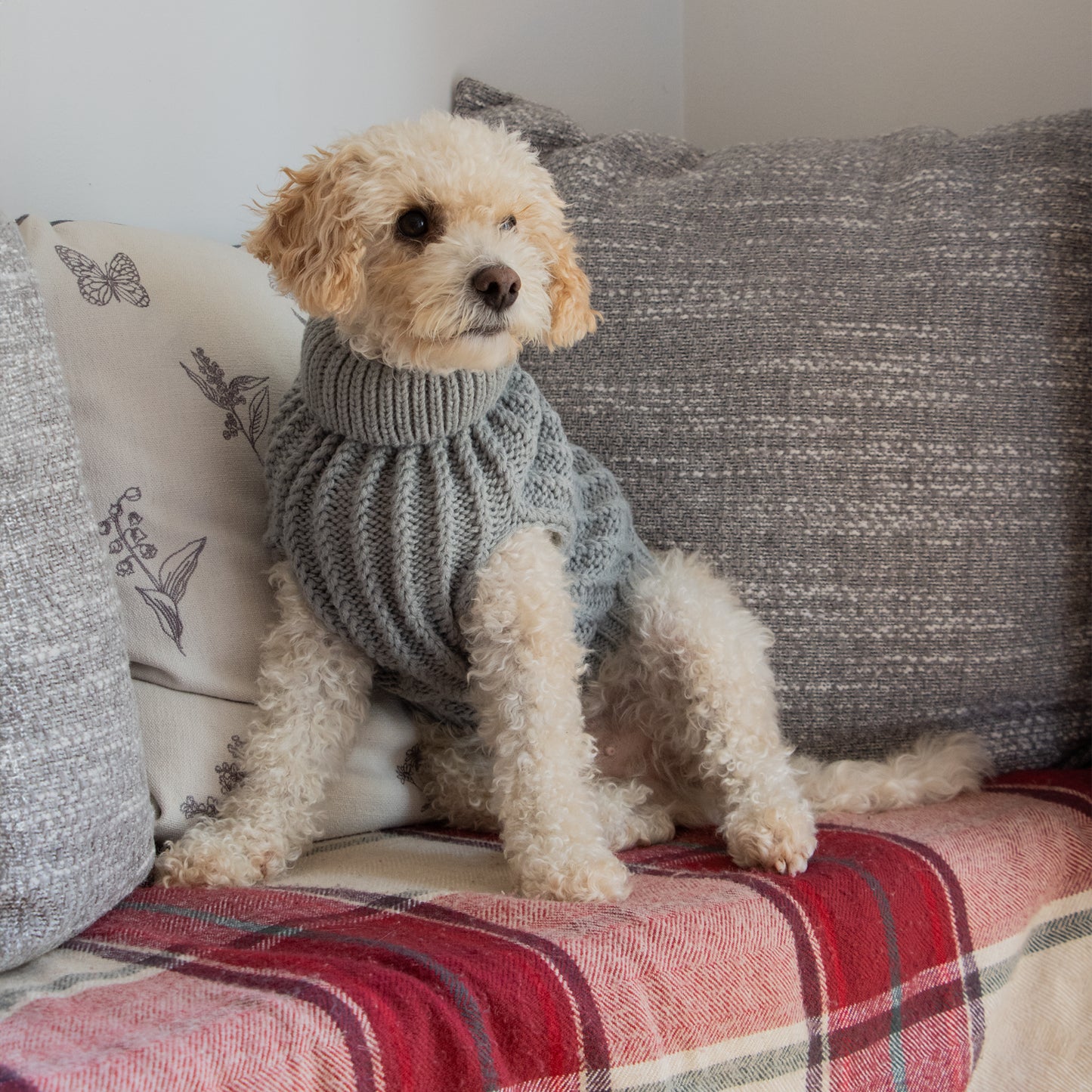 Dog Luxury Knitted Fitted Warm Jumper in Grey Brown Cream Sizes 25,35,40Cm S/M/L